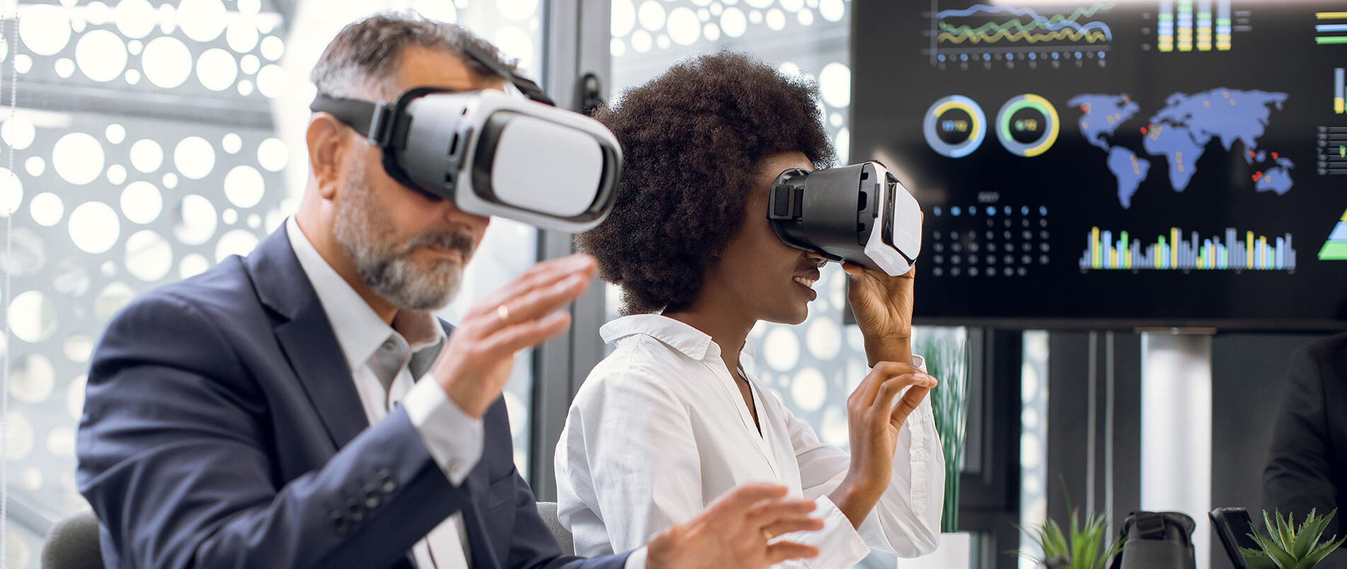 重磅！j9国际集团正式发布一站式XR产品解决方案，助力探索数字世界新纪元